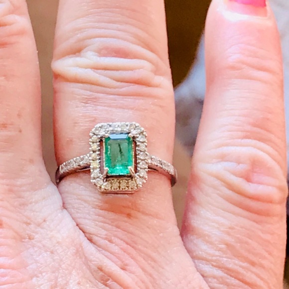 ❌❌ SOLD❌❌❌1,400 ♦️♦️FINAL PRICE ♦️♦️EMERALD - Picture 2 of 8